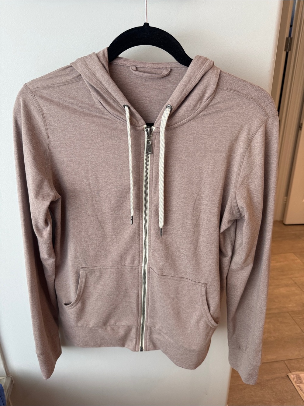 Vuori Dusty Mauve Zip-Up Hoodie with Branded Metal Pull